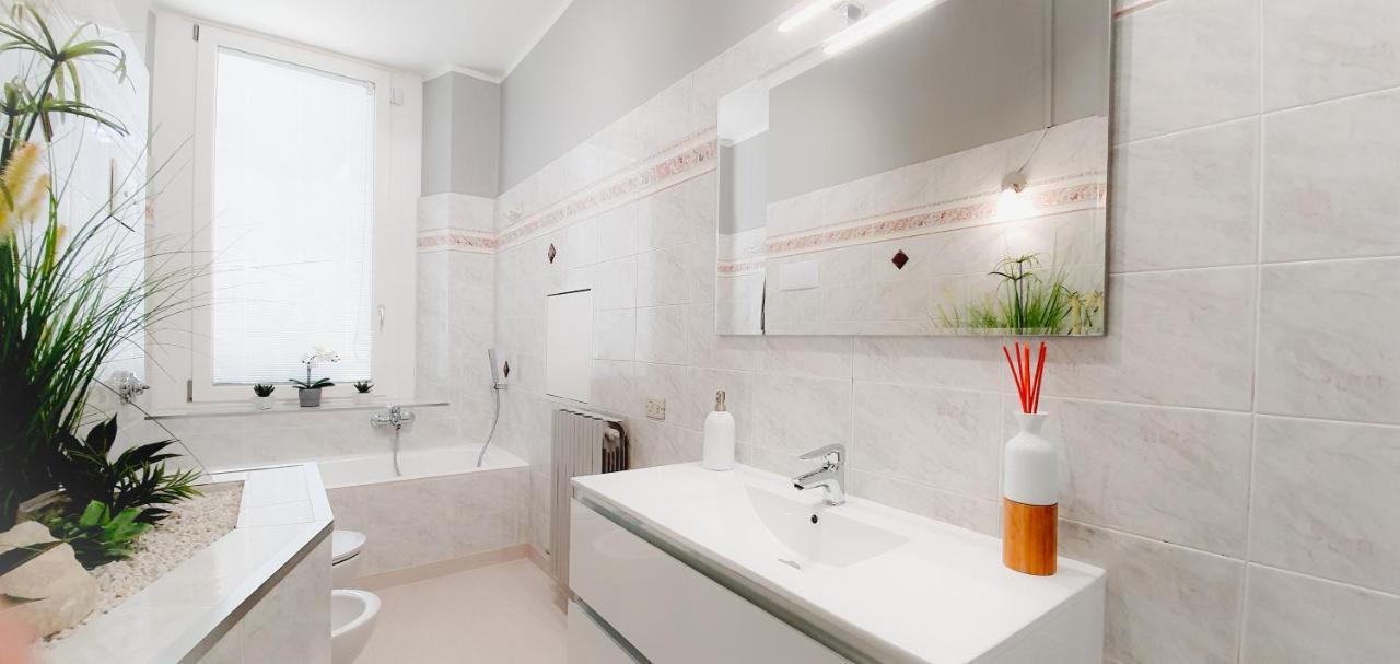 Charming Apartment Central Station Milan Luaran gambar