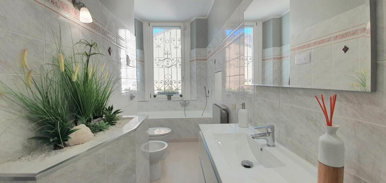 Charming Apartment Central Station Milan Luaran gambar
